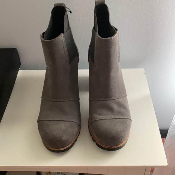Sorel Shoes - Brand New Size 8 Sorrel Heeled Boots
